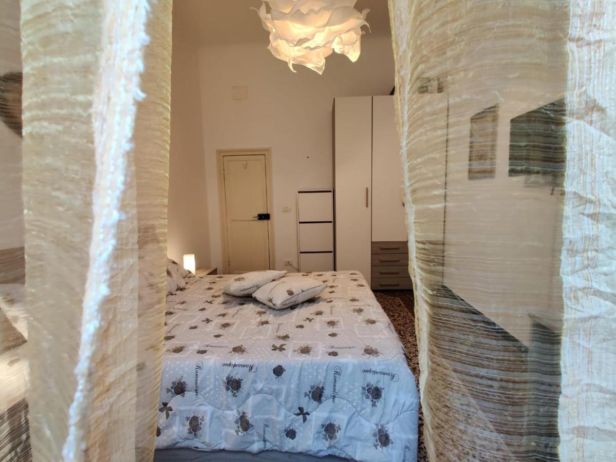 Wow Home - 175 Mq - Posteggio Privato - Davanti Porto Traghetti - Fino A 10 Posti Letto Γένοβα Εξωτερικό φωτογραφία
