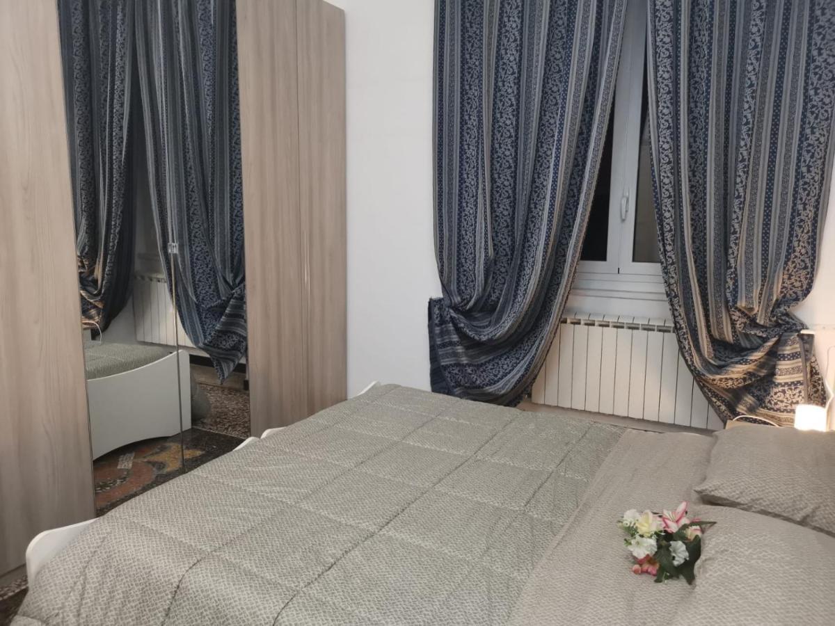 Wow Home - 175 Mq - Posteggio Privato - Davanti Porto Traghetti - Fino A 10 Posti Letto Γένοβα Εξωτερικό φωτογραφία