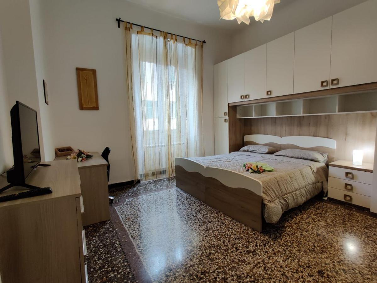 Wow Home - 175 Mq - Posteggio Privato - Davanti Porto Traghetti - Fino A 10 Posti Letto Γένοβα Εξωτερικό φωτογραφία