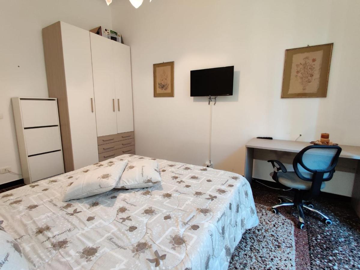 Wow Home - 175 Mq - Posteggio Privato - Davanti Porto Traghetti - Fino A 10 Posti Letto Γένοβα Εξωτερικό φωτογραφία