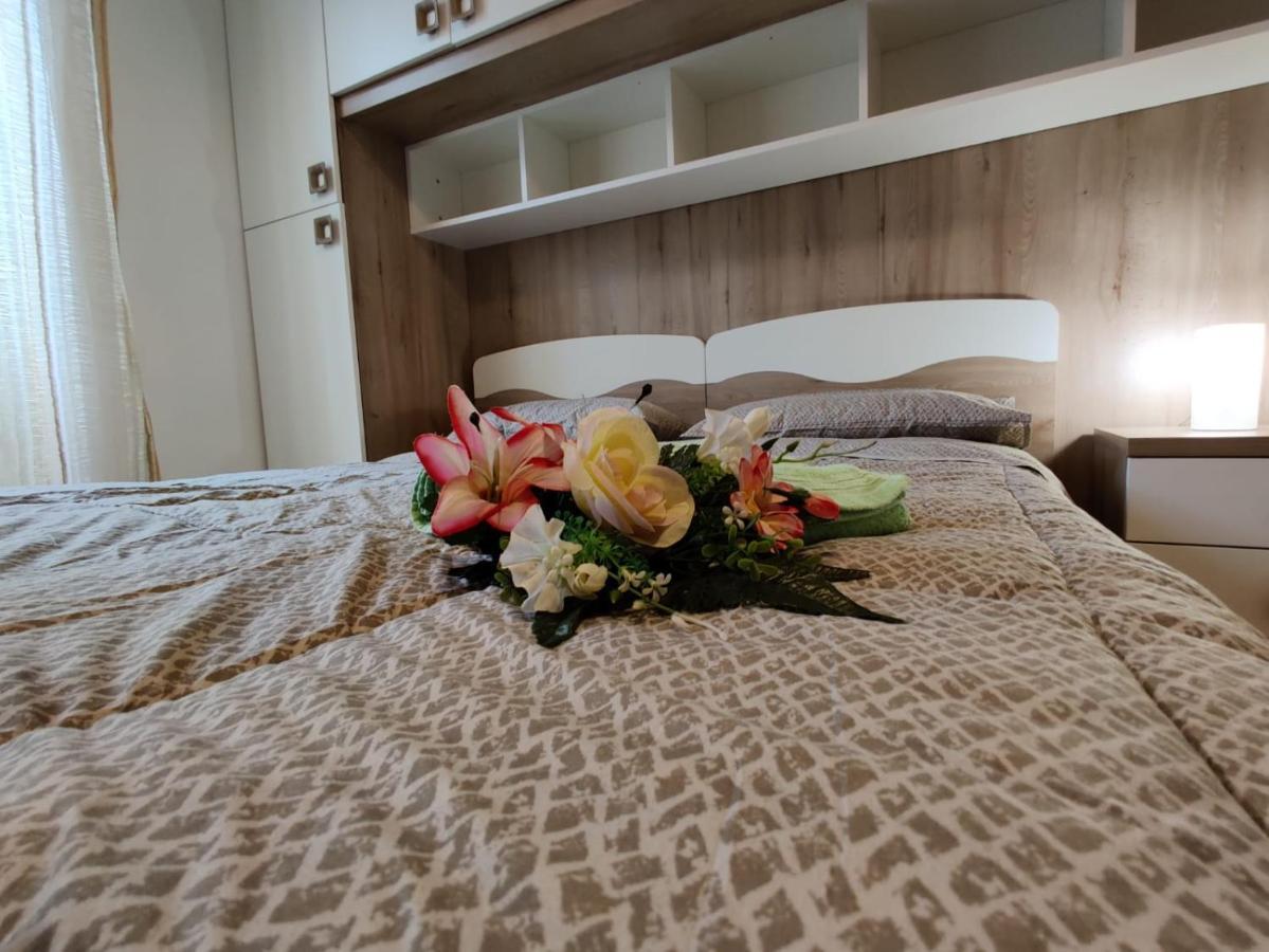 Wow Home - 175 Mq - Posteggio Privato - Davanti Porto Traghetti - Fino A 10 Posti Letto Γένοβα Εξωτερικό φωτογραφία