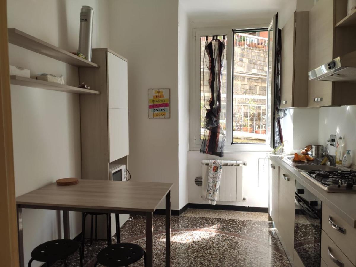 Wow Home - 175 Mq - Posteggio Privato - Davanti Porto Traghetti - Fino A 10 Posti Letto Γένοβα Εξωτερικό φωτογραφία