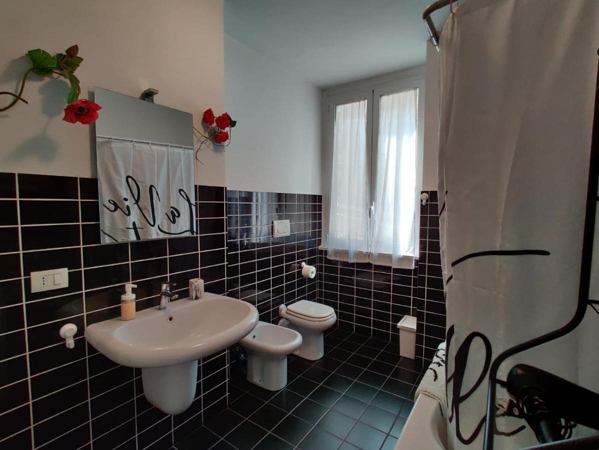 Wow Home - 175 Mq - Posteggio Privato - Davanti Porto Traghetti - Fino A 10 Posti Letto Γένοβα Εξωτερικό φωτογραφία