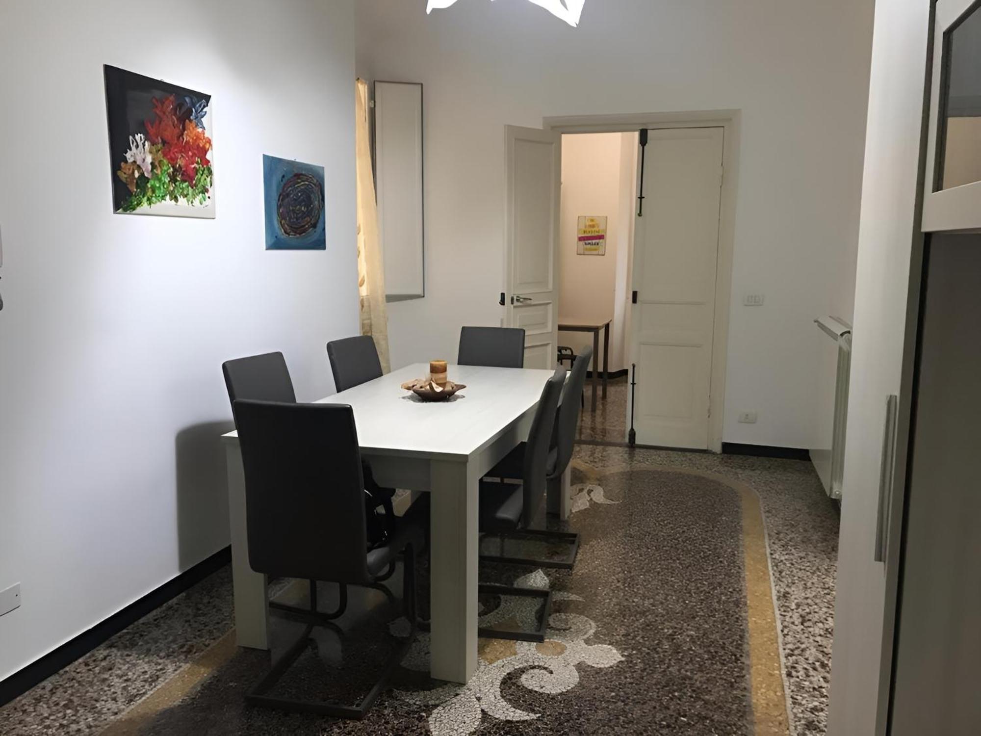 Wow Home - 175 Mq - Posteggio Privato - Davanti Porto Traghetti - Fino A 10 Posti Letto Γένοβα Εξωτερικό φωτογραφία